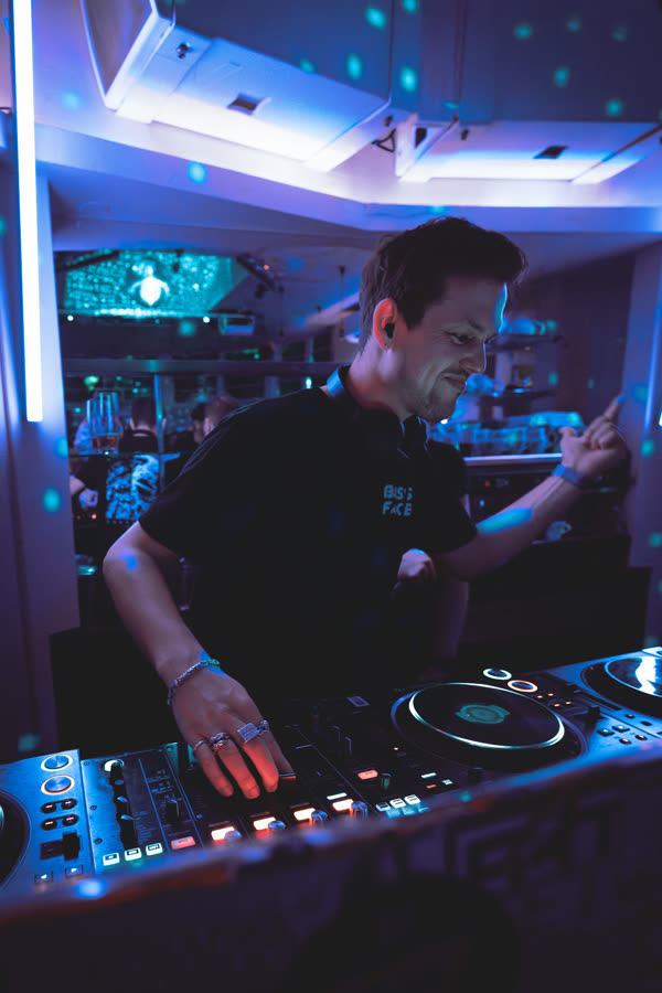 Park and Bass, 24H Rave
